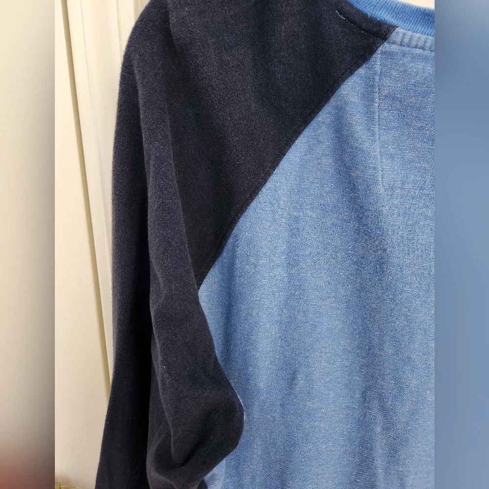 Banana Republic Vintage Men's Long Sleeve tee, size L